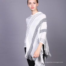 Neue Art 2017 Winter Damen Quasten Hut Ponchos Frauen gestrickte Pullover Poncho